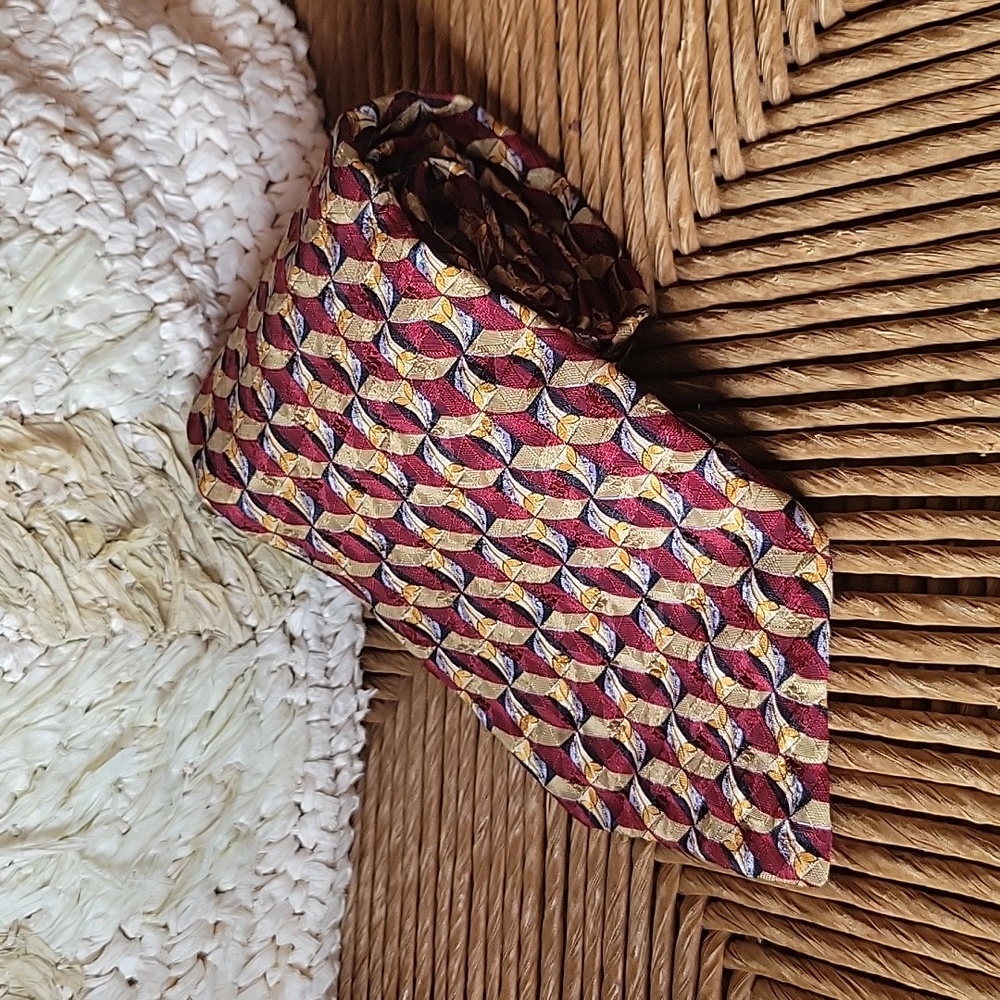 Robert Talbott Parisian, hand sewn, finest silk tie